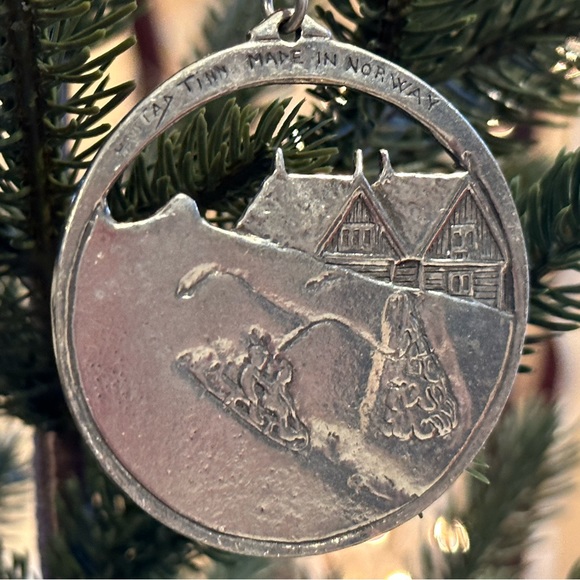 Christmas Ornaments Vintage Metallic Christmas Ornament - Picture 5 of 7